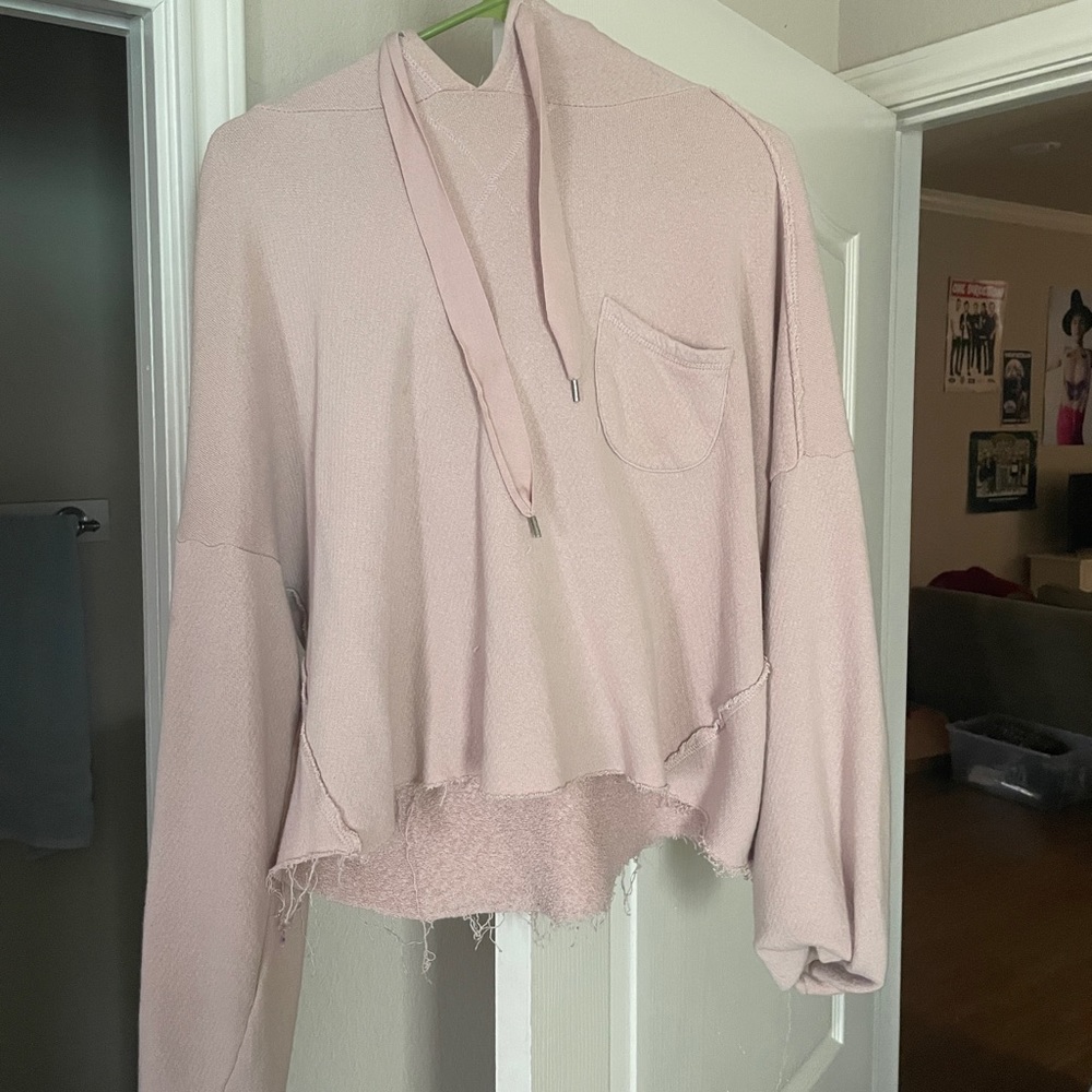 Altar’d State light pink cropped sweatshirt!
